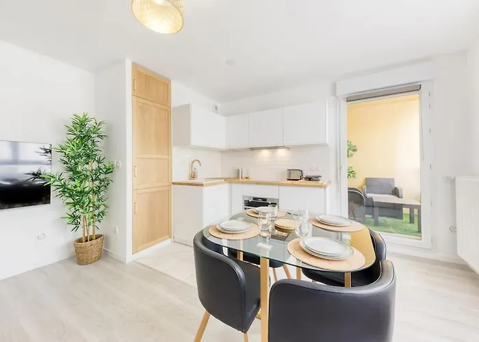 Appartement Moderne T2 Proche Paris Parking