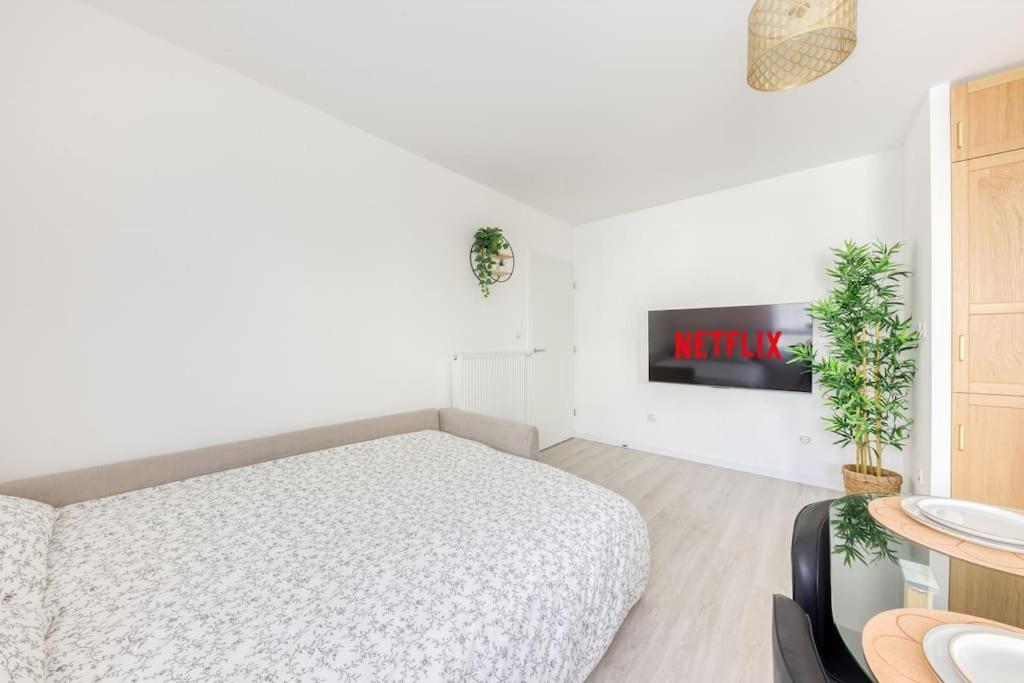 Moderne T2 Proche Paris Parking *